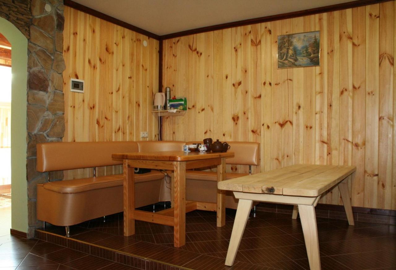 Villa Гніздо Беркута à Tukhlya Extérieur photo